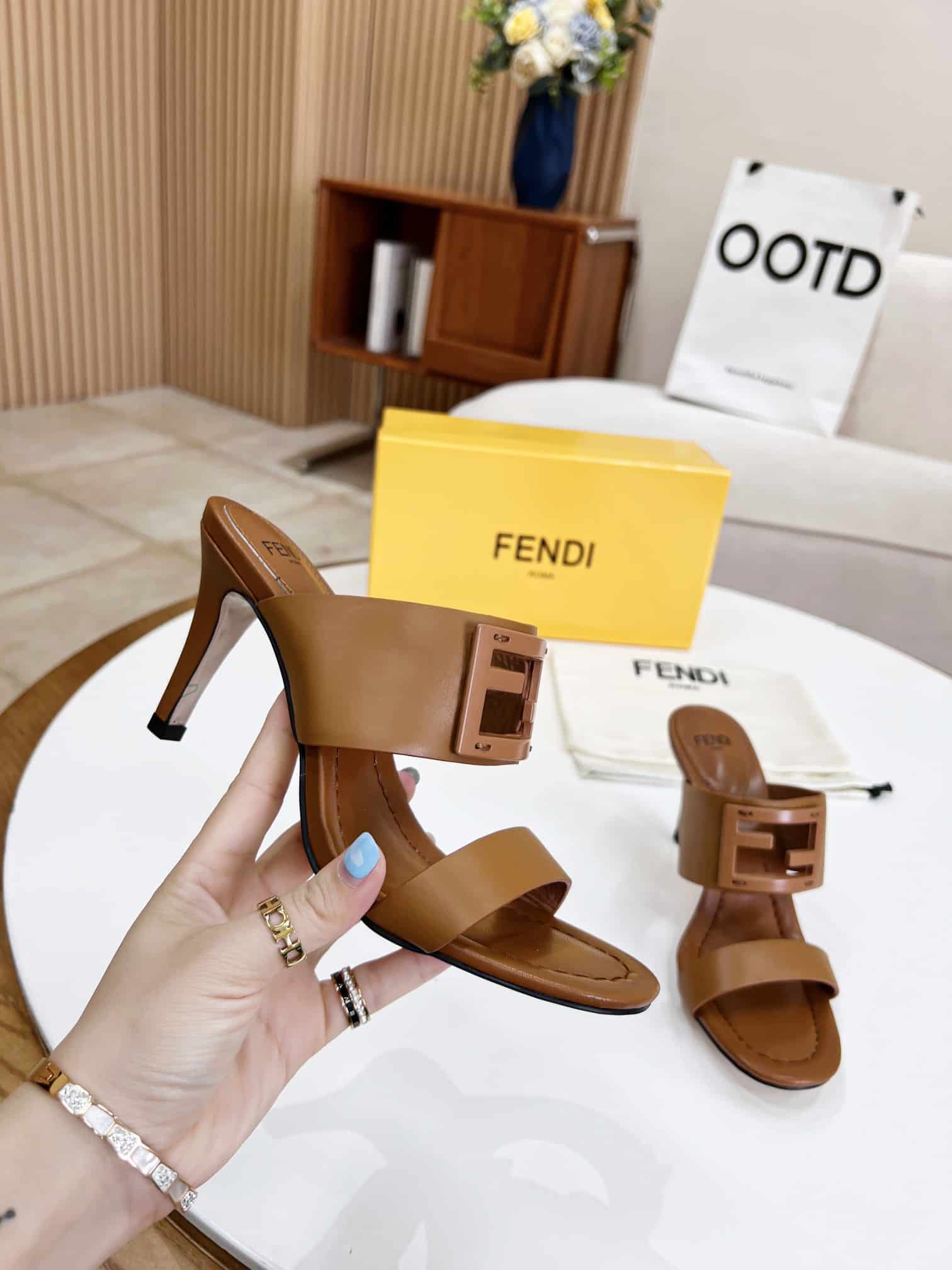 (1:1 replica) Fendi Baguette Brown Heels For Women