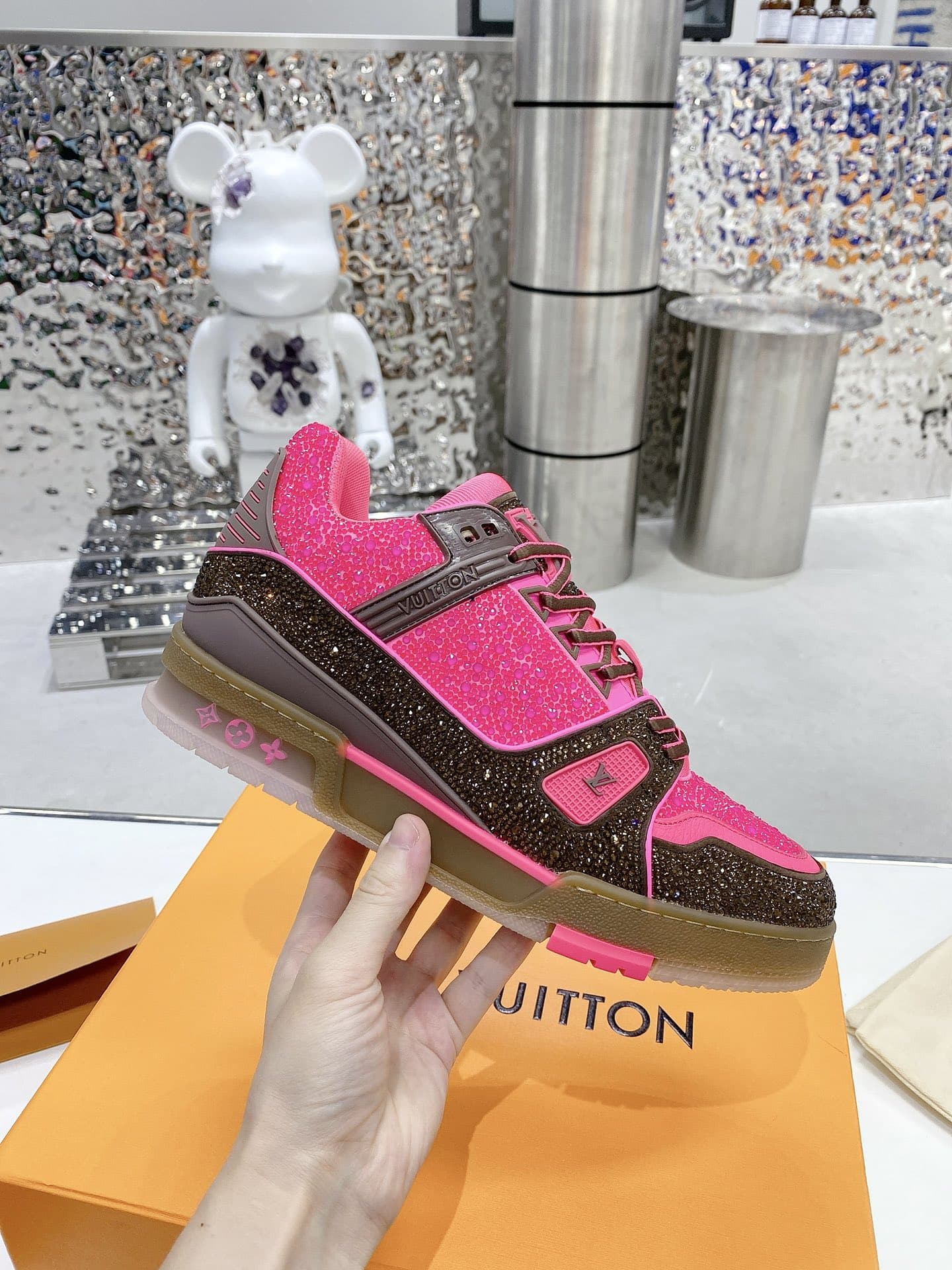 (1:1 replica) Louis Vuitton Women s LV Trainers Pink For Women LV