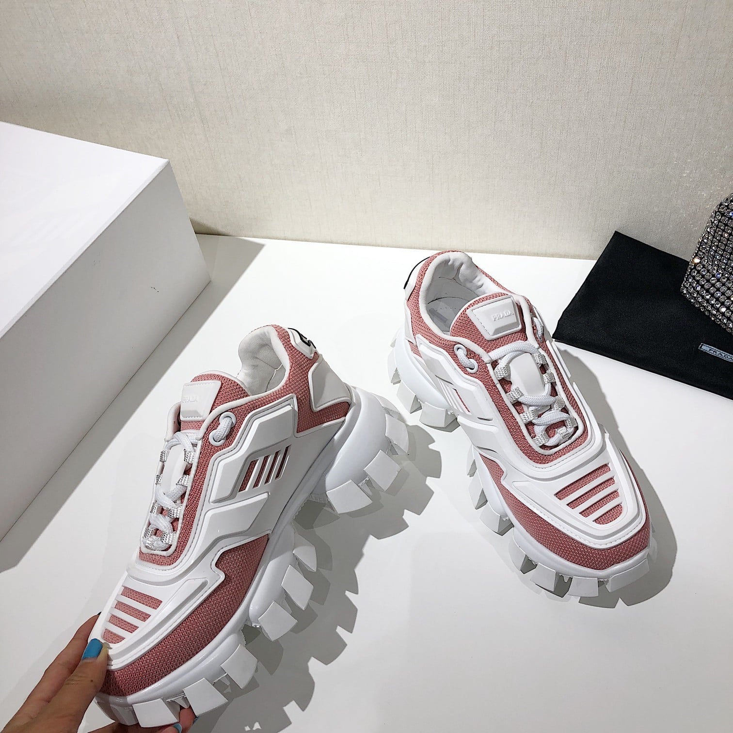 (1:1 replica) Prada Cloudbust Thunder Sneakers Pink And White For Women PRD