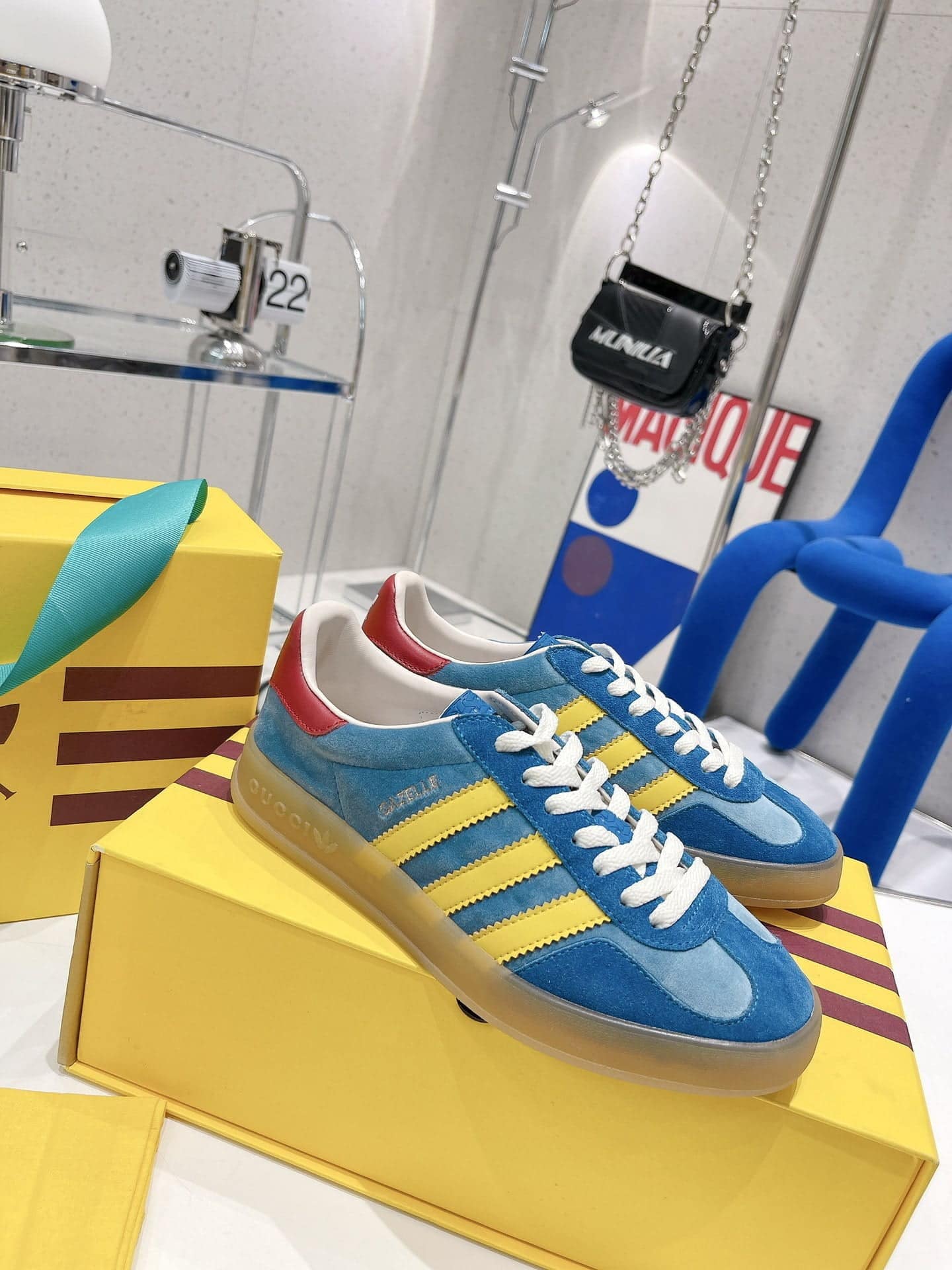 (1:1 replica) Gucci x Adidas Women s Gazelle Sneaker Blue For Women GG