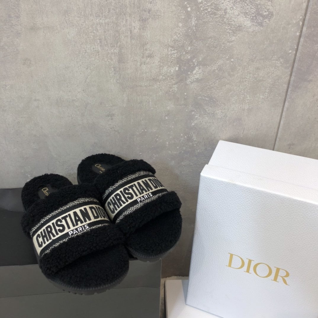 (1:1 replica) Christian Dior Dway Slide Black Embroidered Cotton And Shearling Black For Women CD KCQ551ESK_S11X