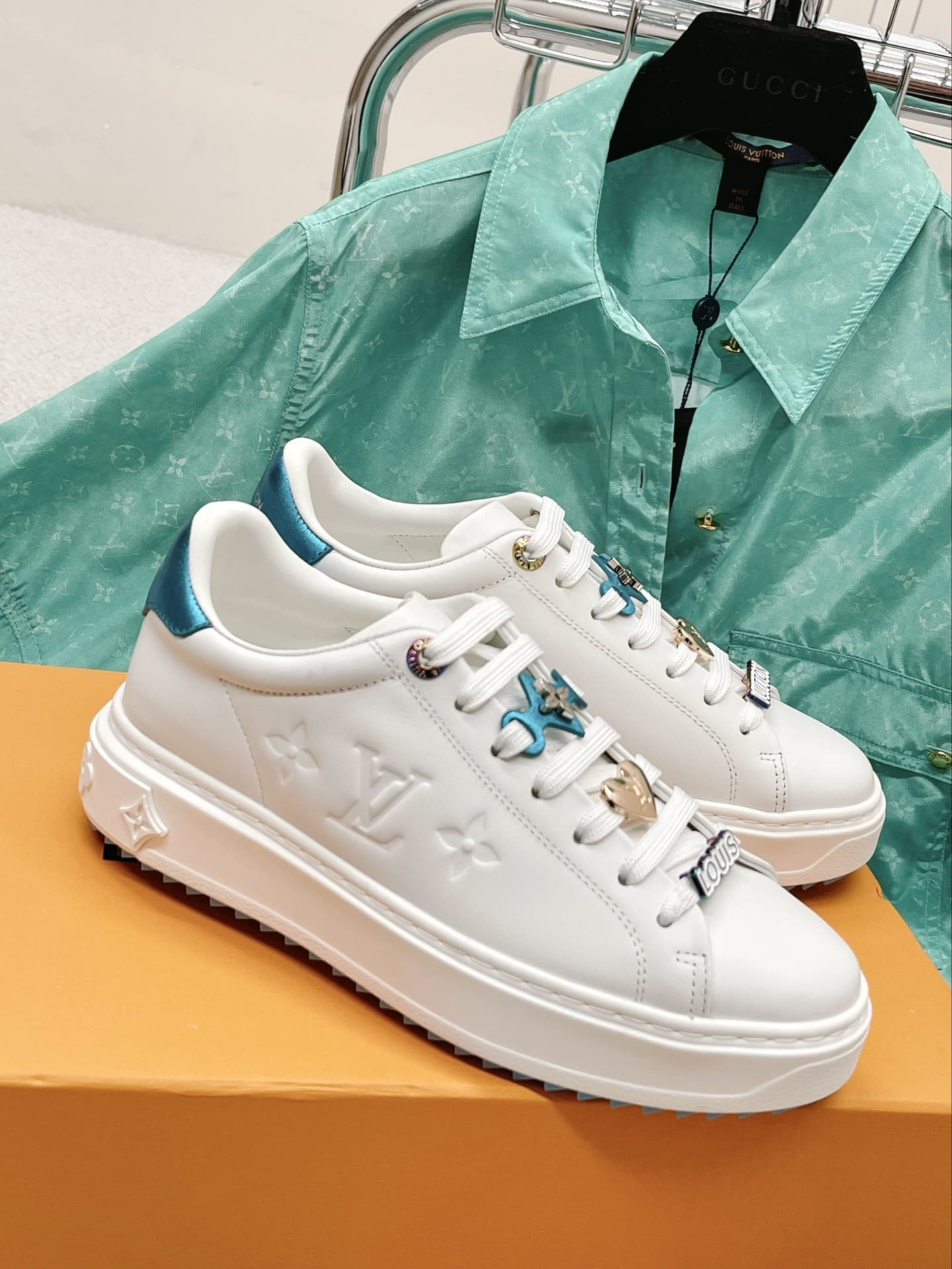 (1:1 replica) Louis Vuitton Women s Time Out Sneaker Blue For Women LV 1AADNP