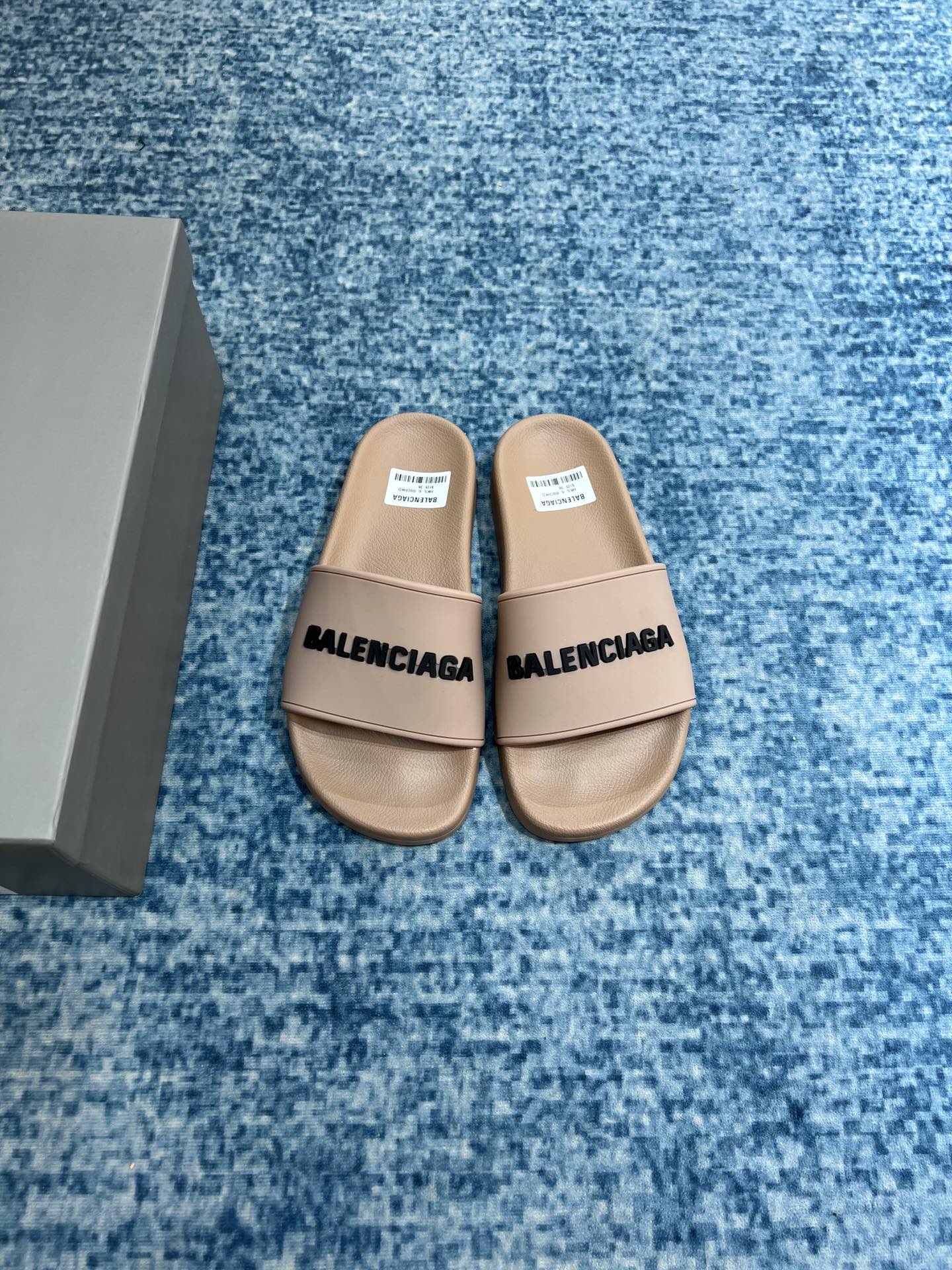 (1:1 replica) Balenciaga Pool Slide Sandal Beige For Women