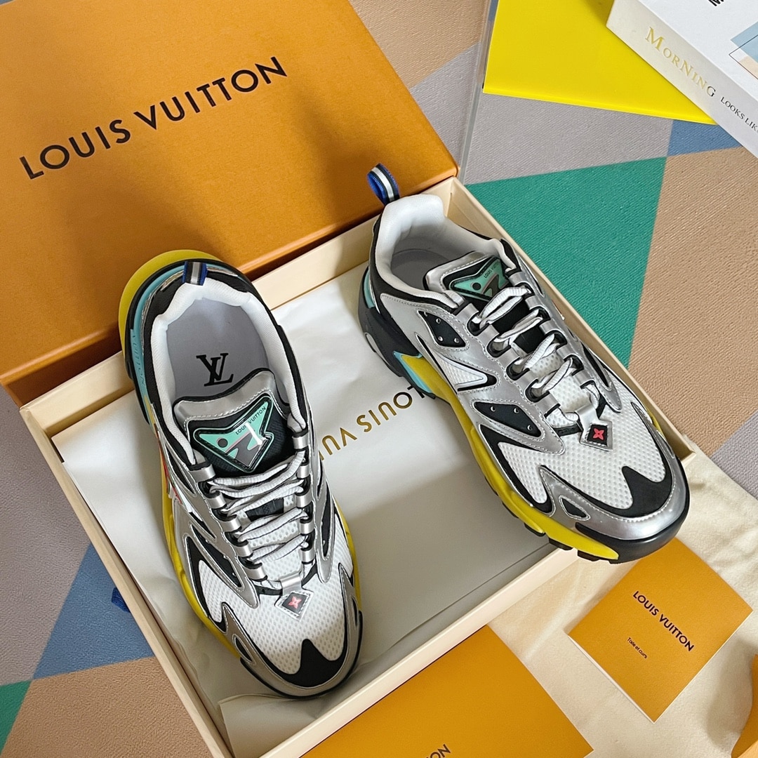 (1:1 replica) Louis Vuitton Men s LV Runner Tatic Sneaker Sliver For Men LV