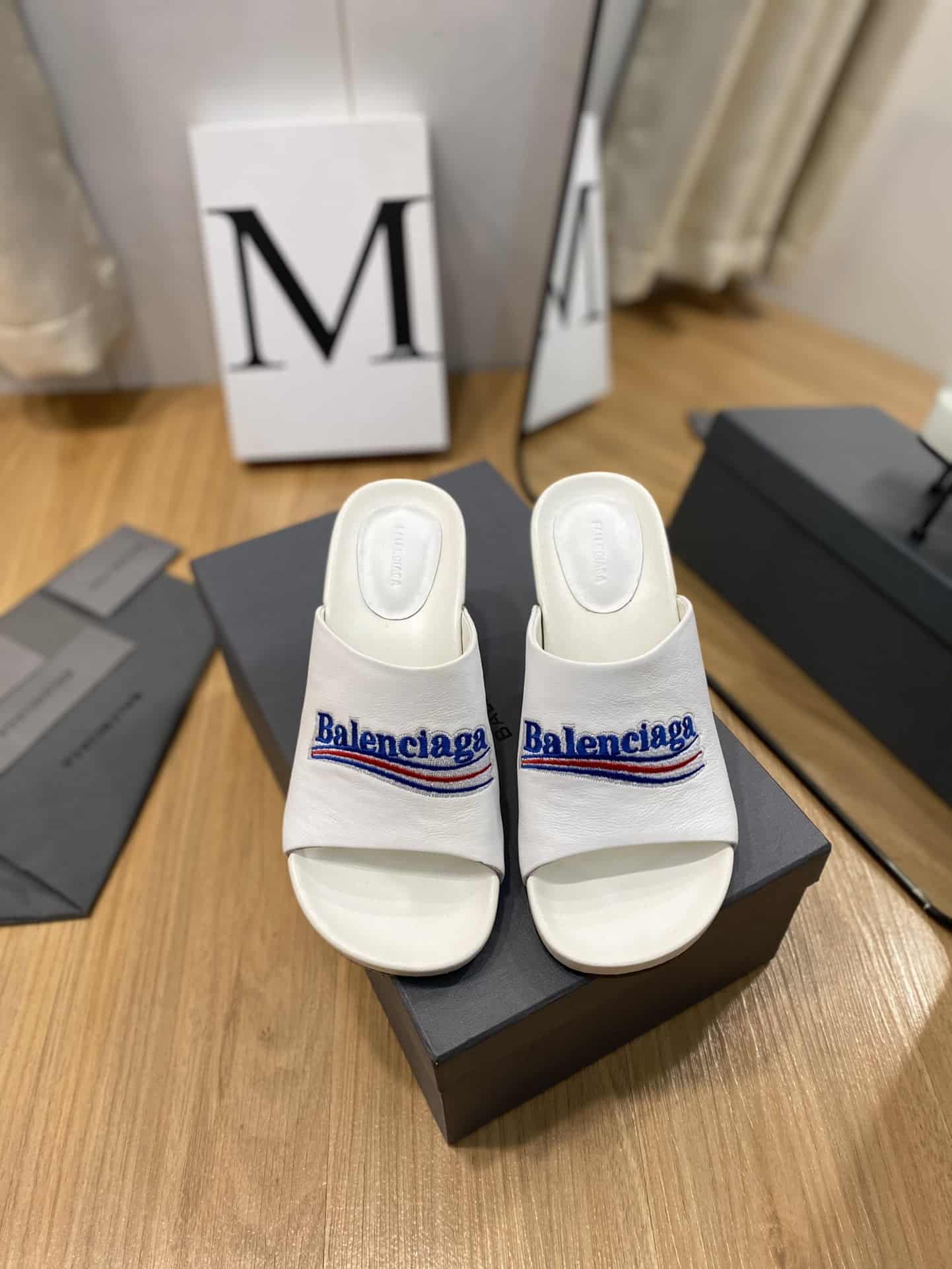 (1:1 replica) Balenciaga Cagole Sandal White For Women