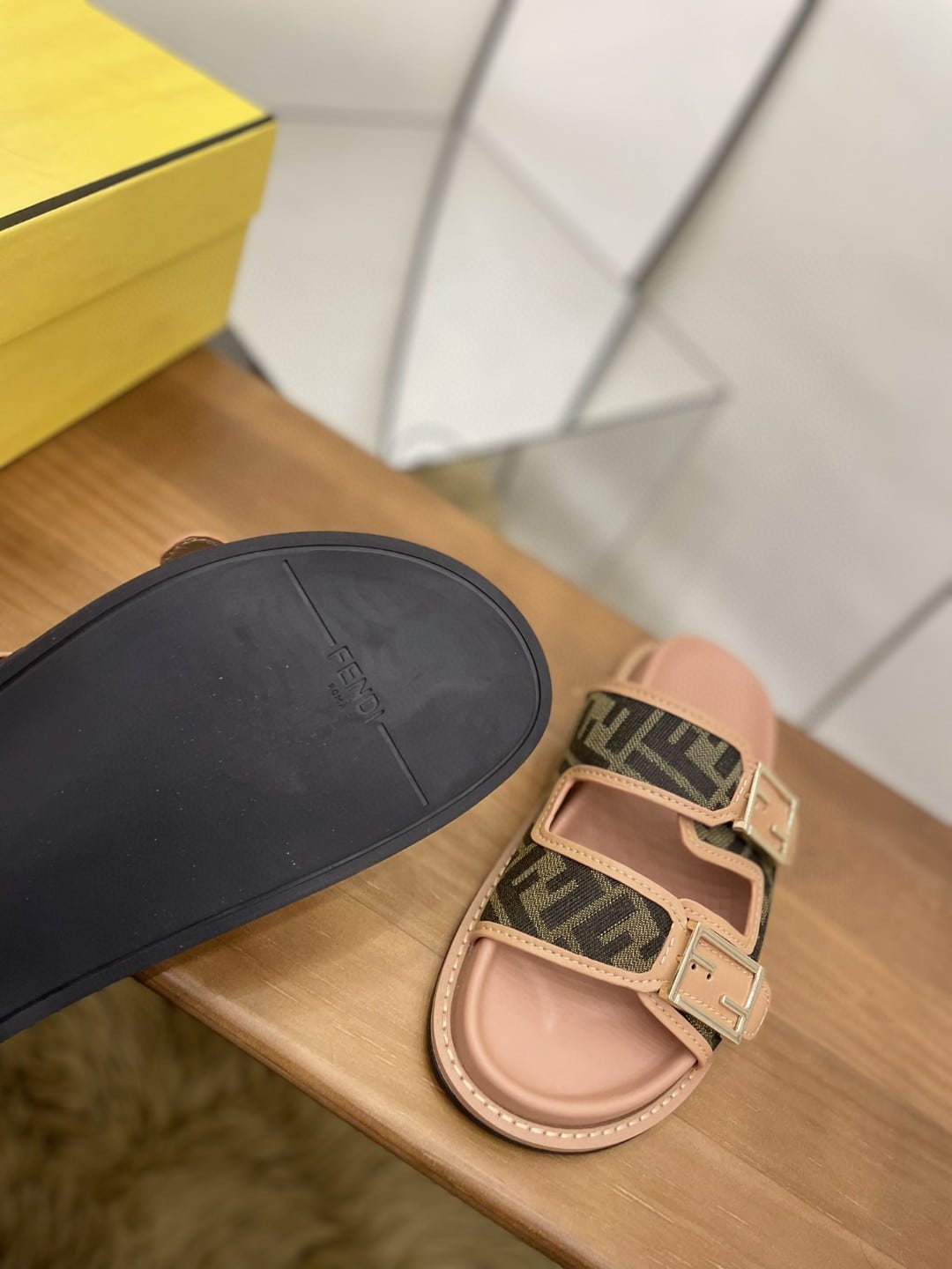 (1:1 replica) Fendi Feel Slides Dark Pink For Women
