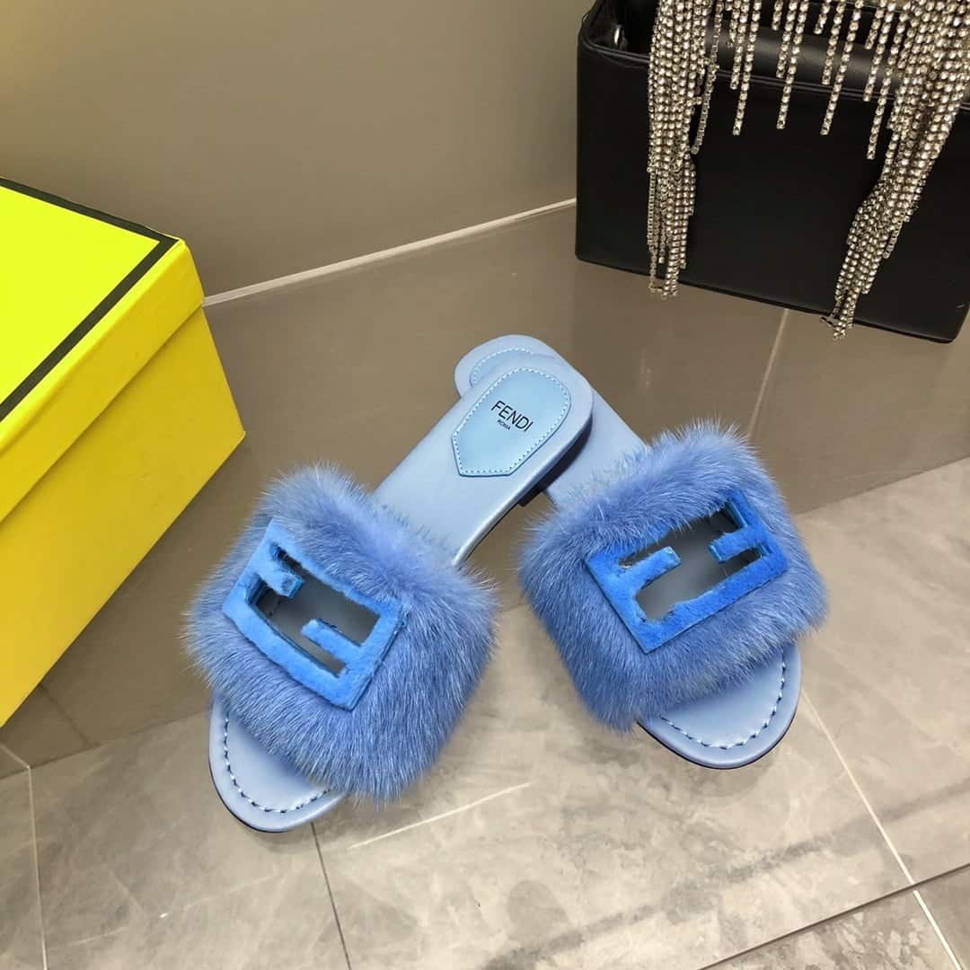 (1:1 replica) Fendi Signature Blue Mink Slides For Women