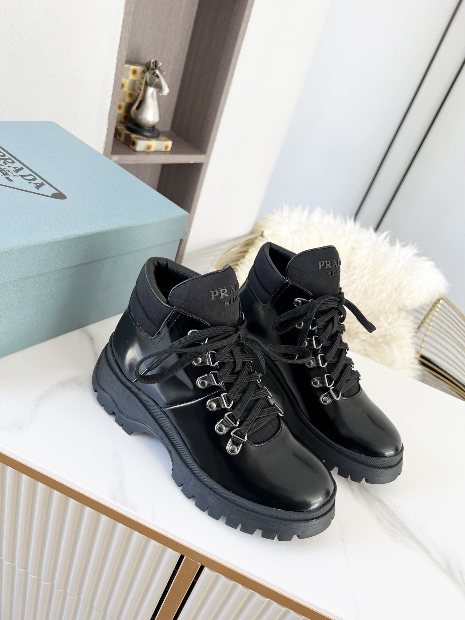 (1:1 replica) Prada Shearling High-Top Sneakers Black For Women PRD