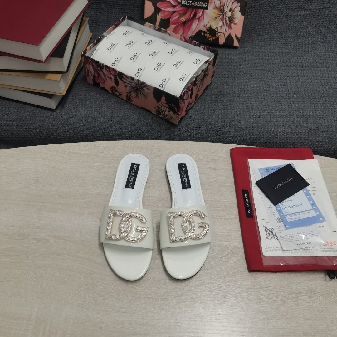 (1:1 replica) Dolce Gabbana Foiled Iguana-Print Slides With Rhinestone-Detailed DG Logo White For Women DG Shoes