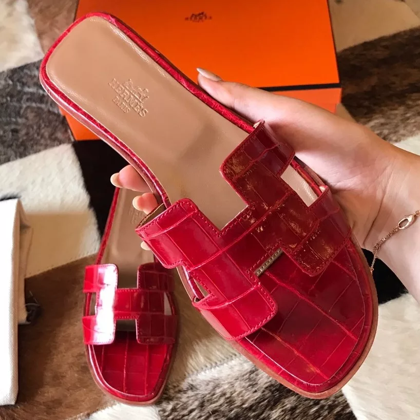 (1:1 replica) HERMES ORAN SLIDE SANDALS IN RED SHINY NILOTICUS CROCODILE SKIN HMSD055