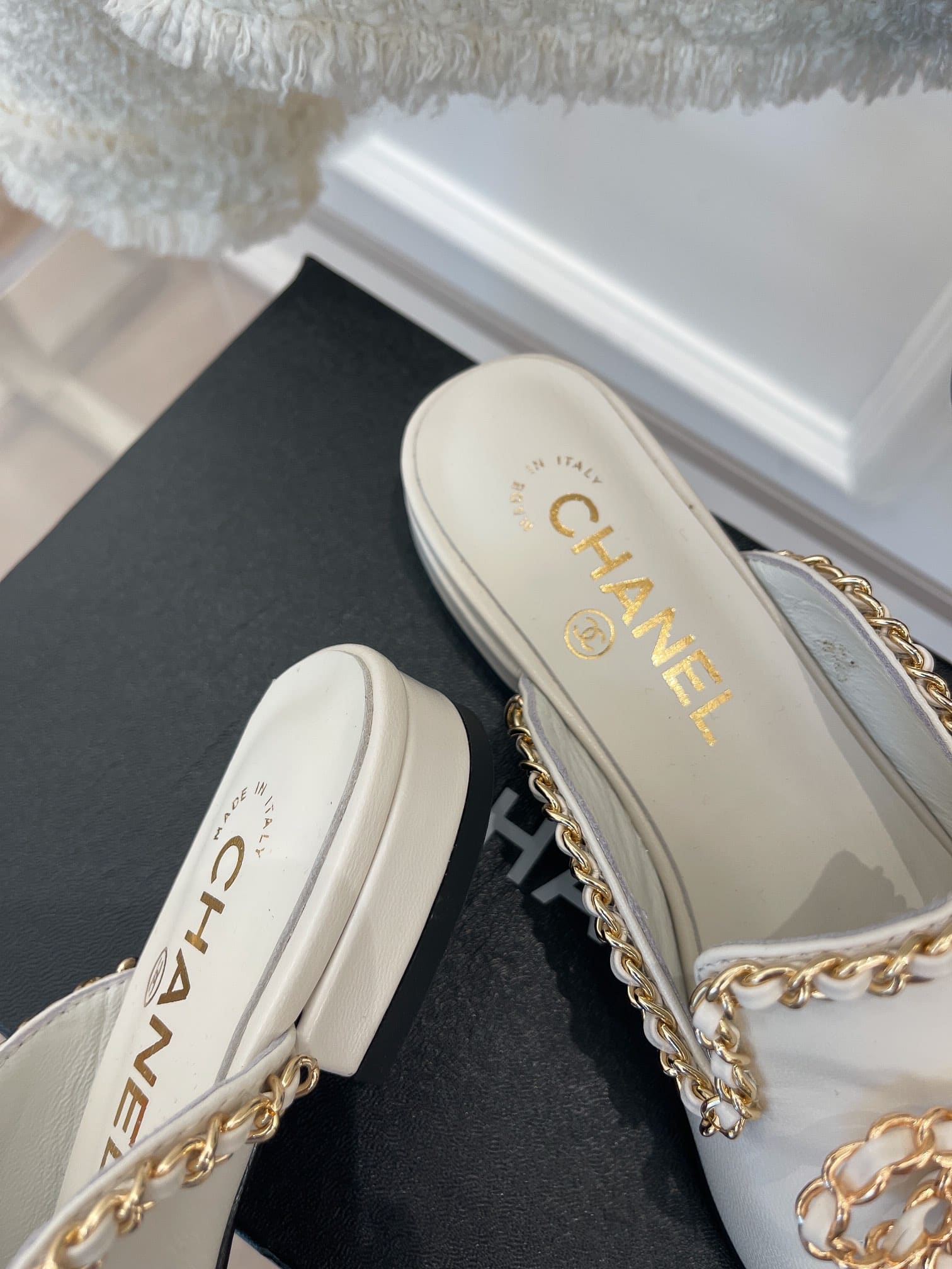 (1:1 replica) Chanel Women s Mules With Decor White For Women