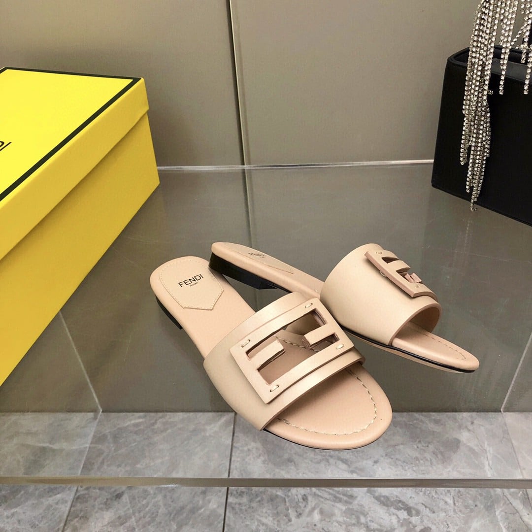 (1:1 replica) Fendi Baguette Beige For Women FF