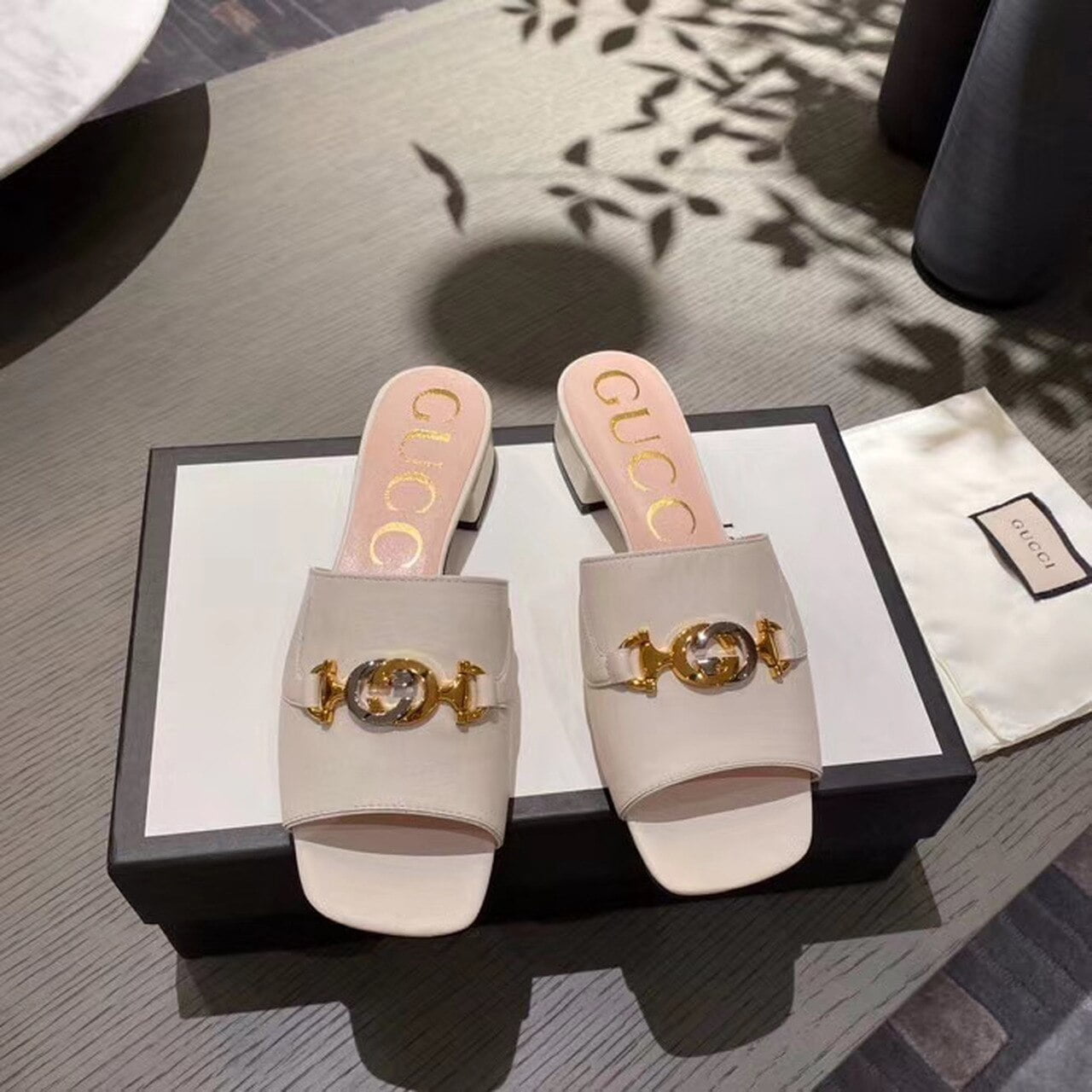 (1:1 replica) Gucci Gucci Zumi Slide Sandals Beige For Women GG