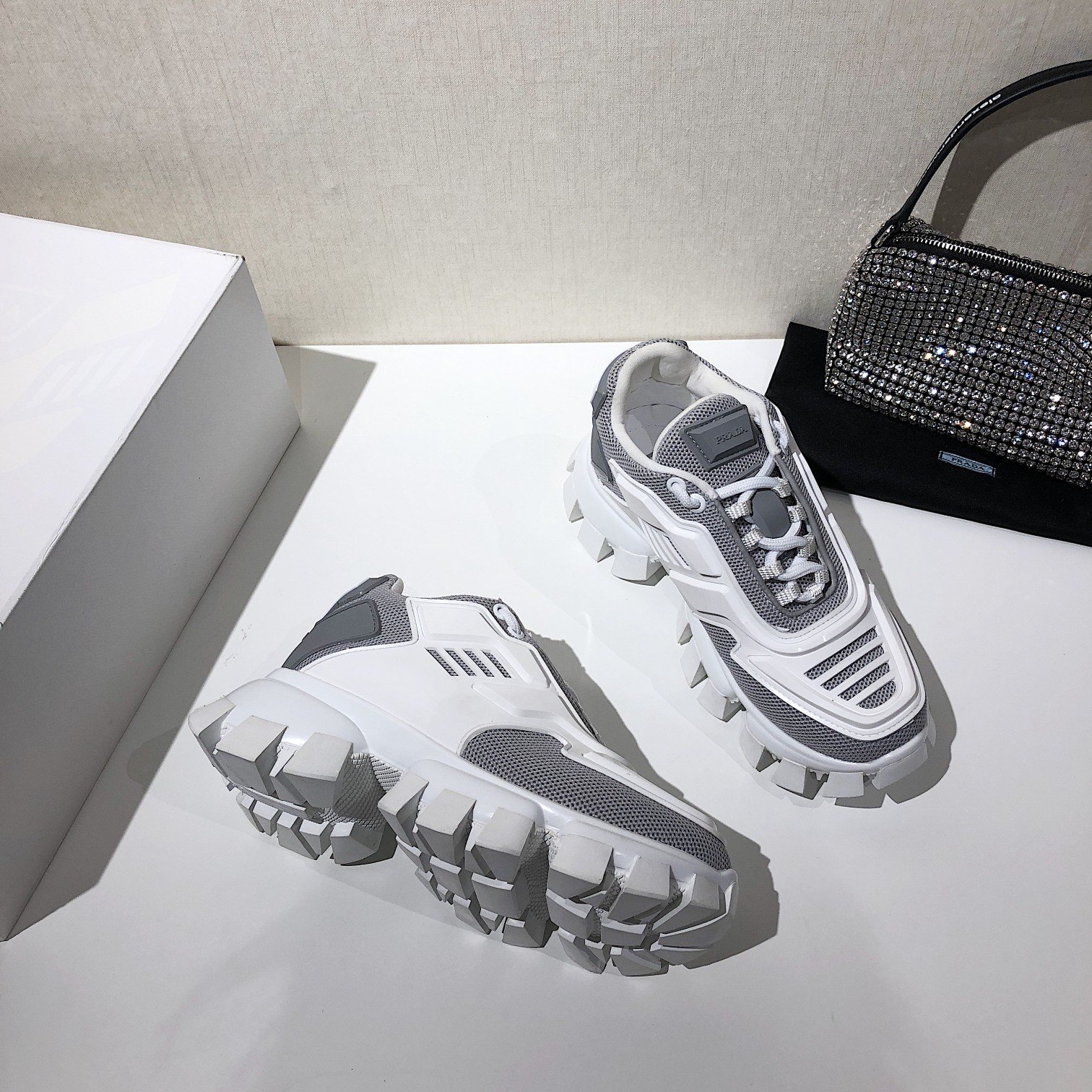 (1:1 replica) Prada Cloudbust Thunder Sneakers Grey And White For Women PRD