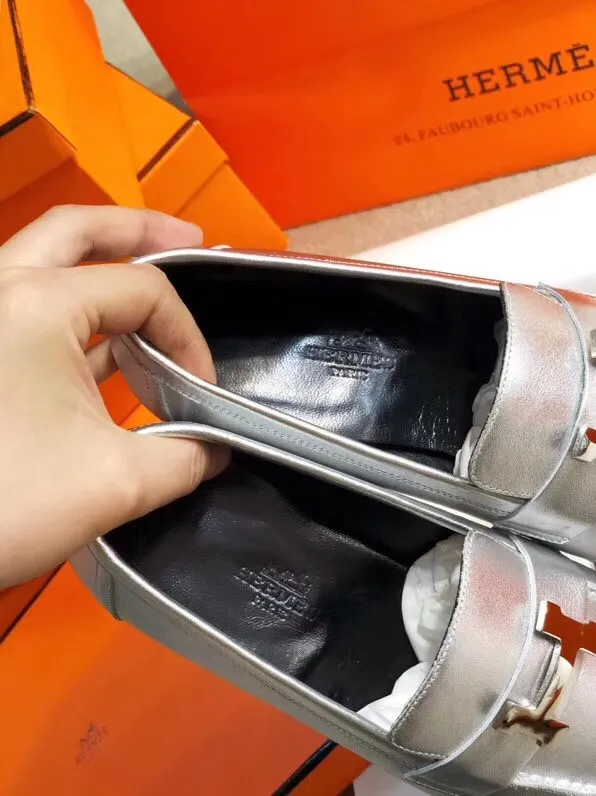 (1:1 replica) Hermes Women s Paris Loafers In Silver Metallic Goatskin HM082