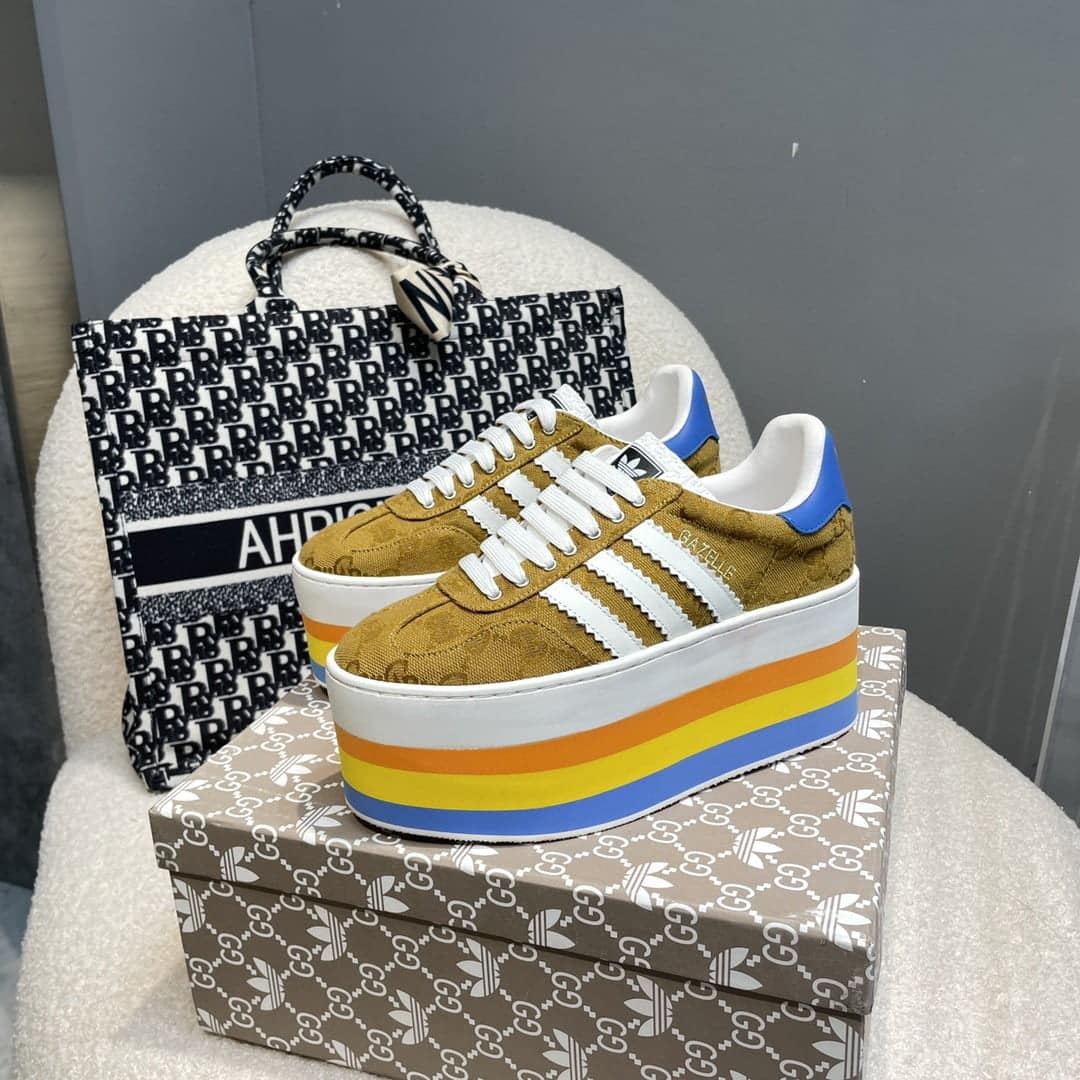 (1:1 replica) Gucci x Adidas Women s GG Gazelle Sneaker Beige For Women GG