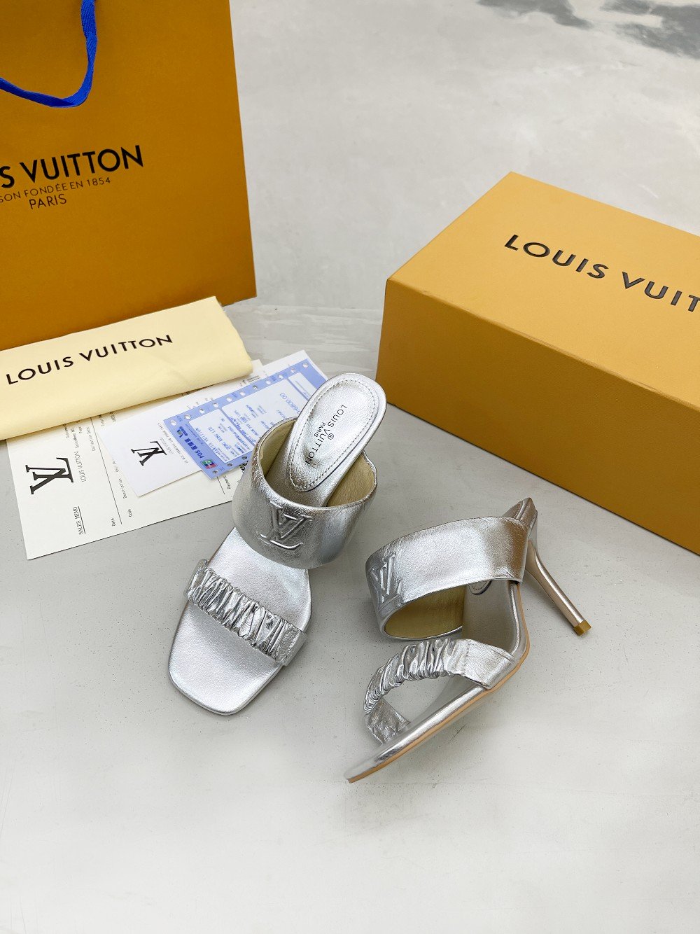 (1:1 replica) Louis Vuitton Women s Drapy Mule Sliver For Women LV