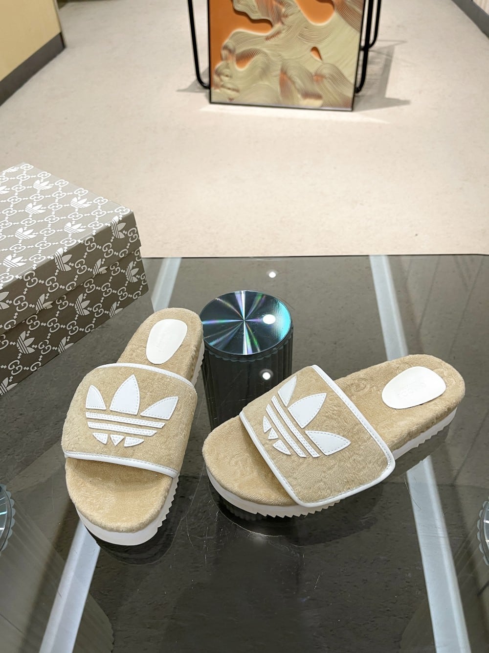 (1:1 replica) Gucci x Adidas Women s GG Platform Sandal Green For Women GG