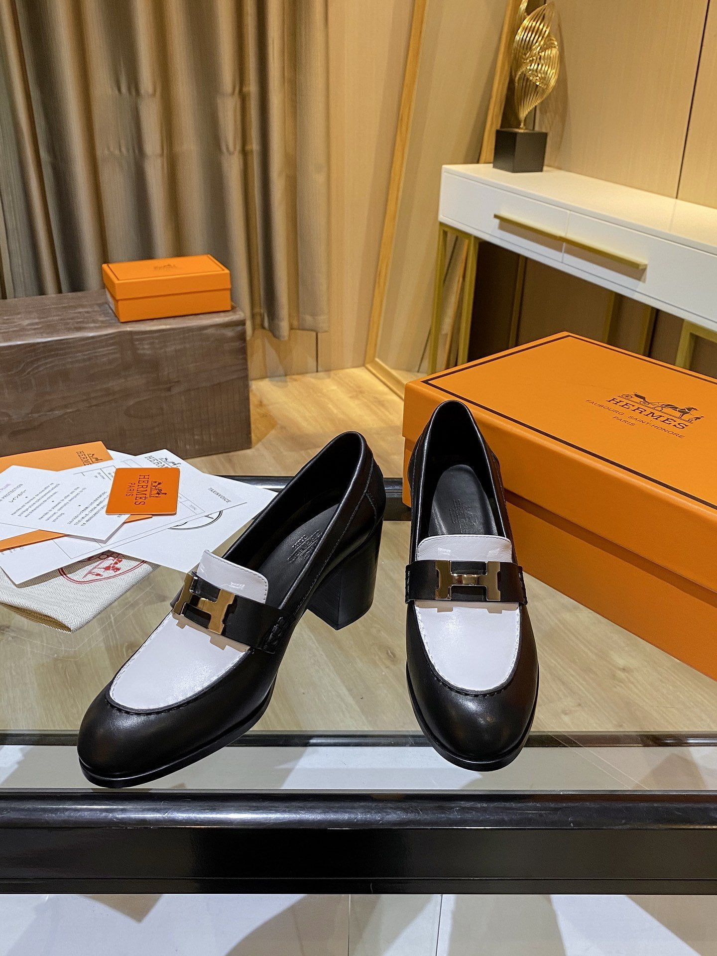 (1:1 replica) Hermes Dauphine 70 Loafer Black/White For Women, Women s Shoes H212092Z