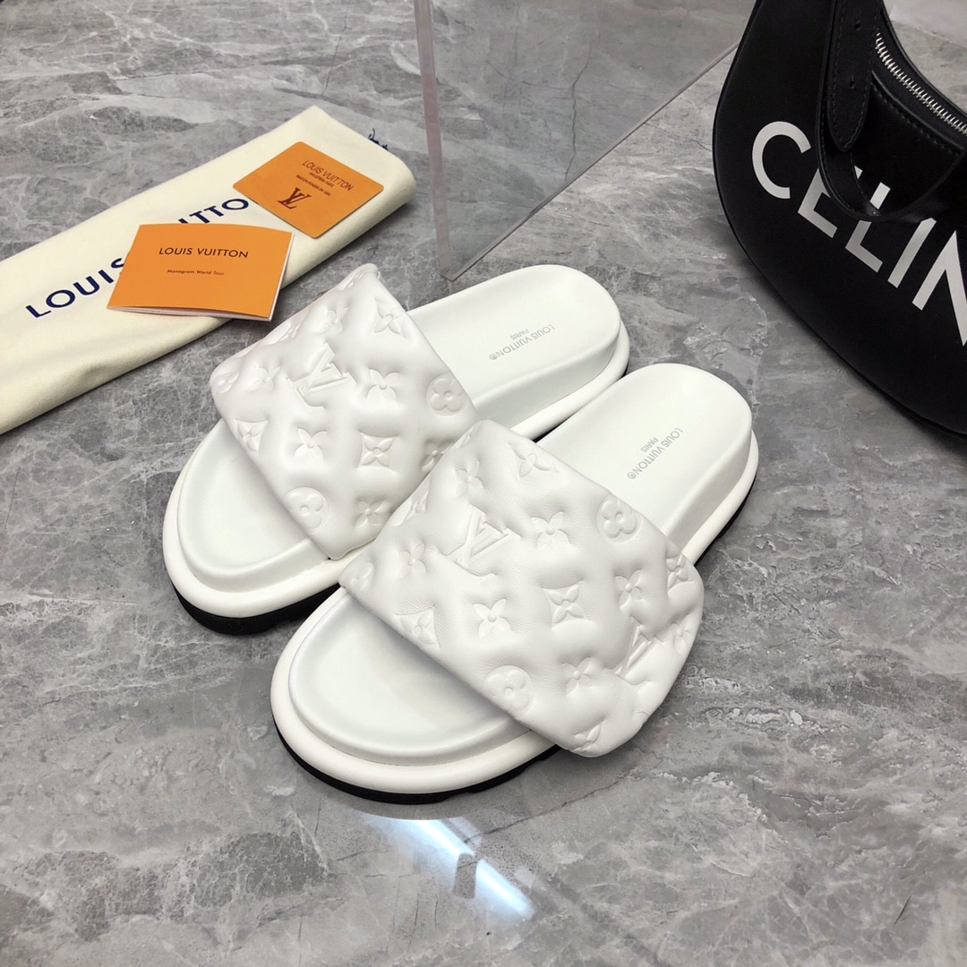 (1:1 replica) Louis Vuitton Women s Pool Pillow Flat Comfort Mule White For Women LV 1AABKV