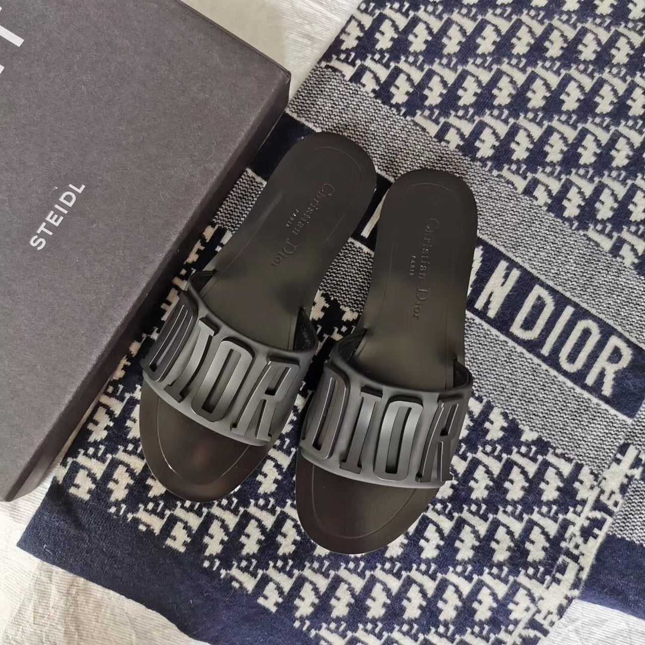 (1:1 replica) Christian Dior Diorevolution Flat Black For Women CD