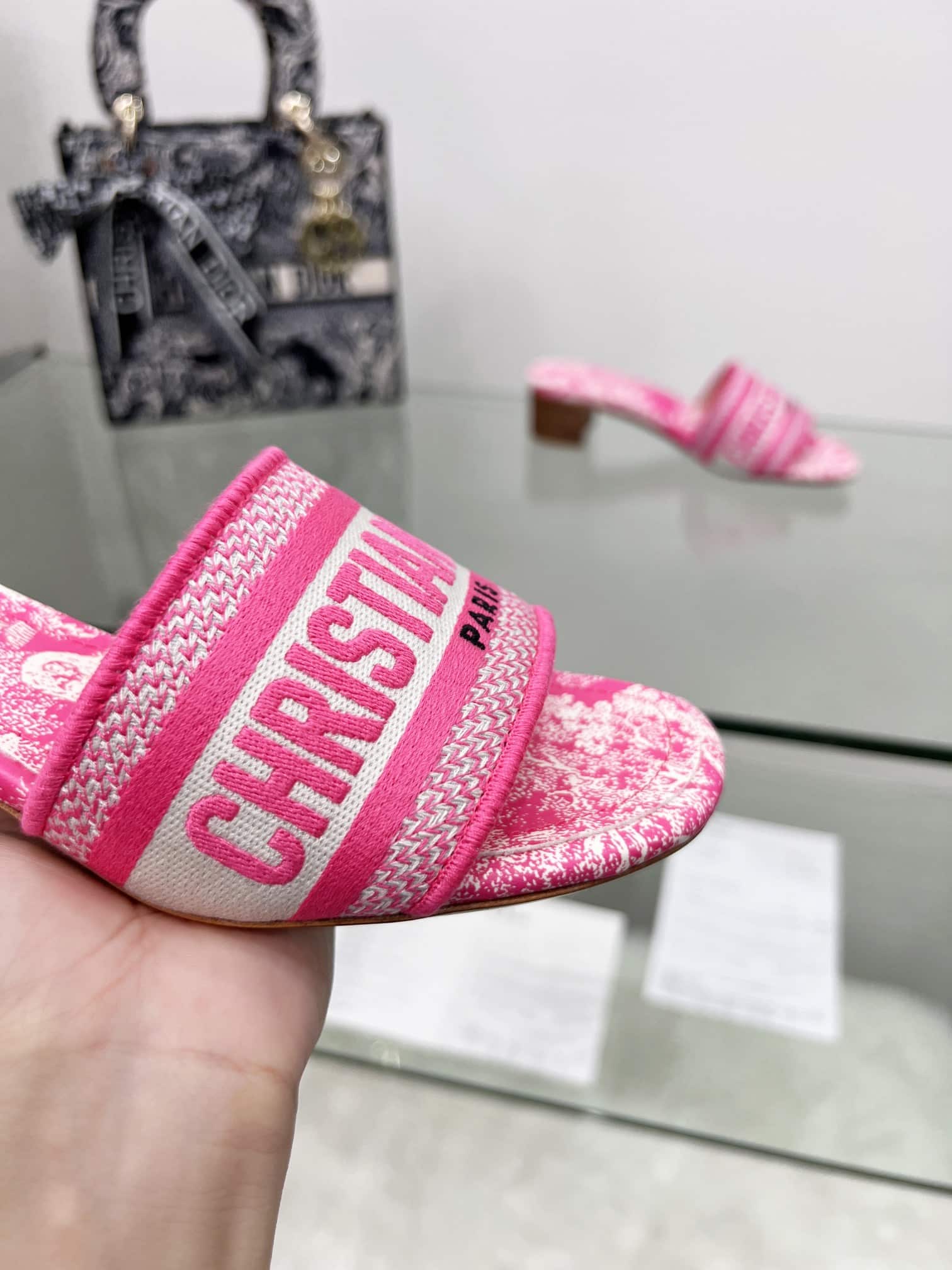 (1:1 replica) Christian Dior Women s Dway Heeled Slide Pink For Women CD KCQ244TJU_S17F