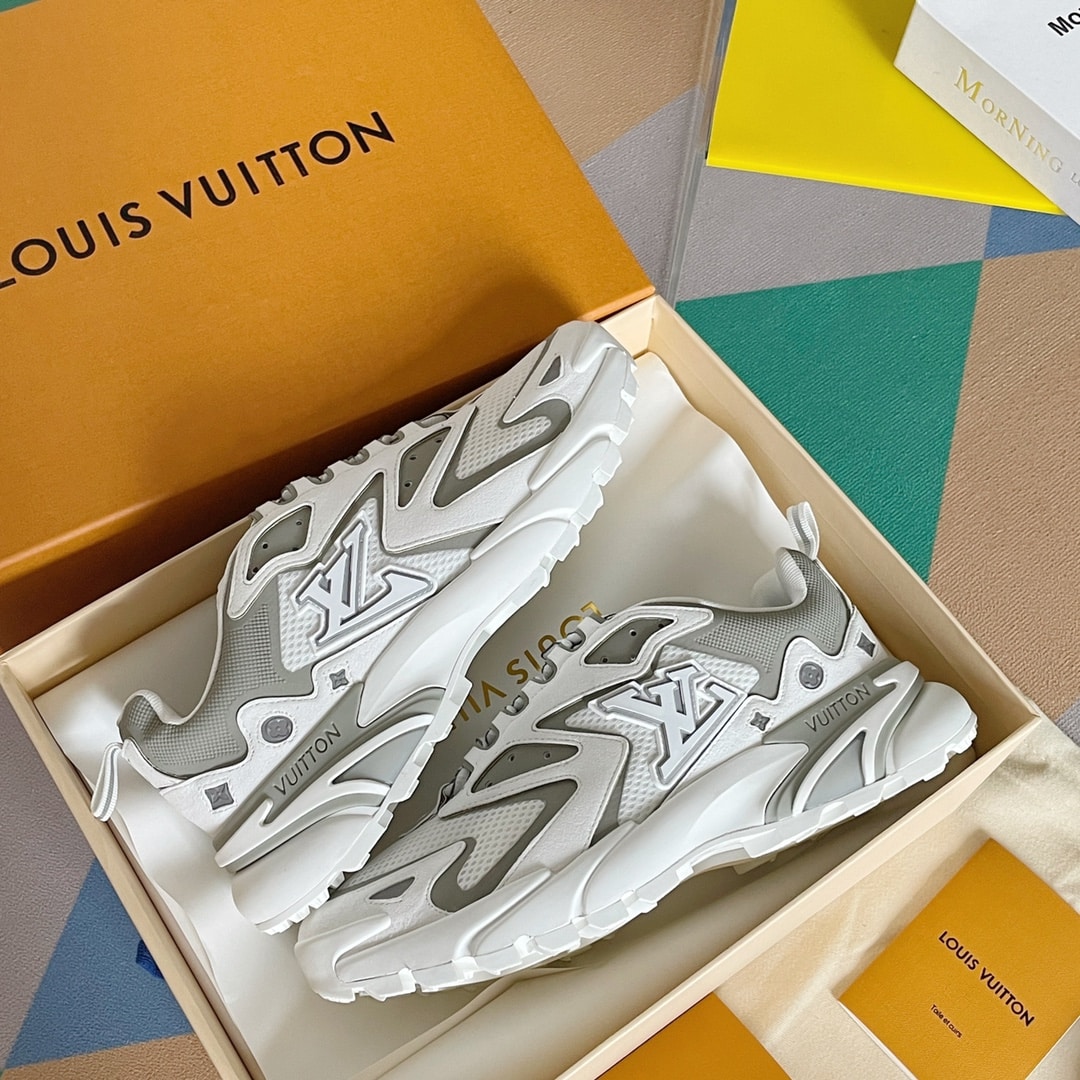(1:1 replica) Louis Vuitton Men s LV Runner Tatic Sneaker White For Men LV 1A9TUZ