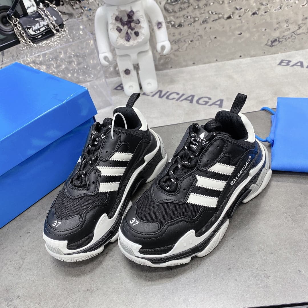 (1:1 replica) Balenciaga x Adidas Triple s Trainers Clear Sole Black For Women