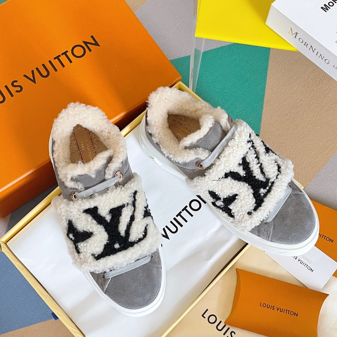 (1:1 replica) Louis Vuitton Women s Time Out Sneaker Grey For Women LV