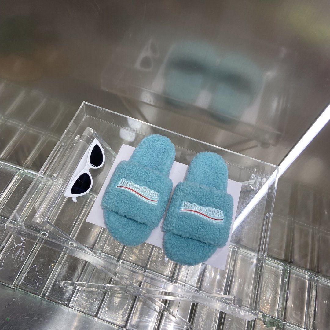 (1:1 replica) Balenciaga Furry Slide Sandal Light Blue For Women