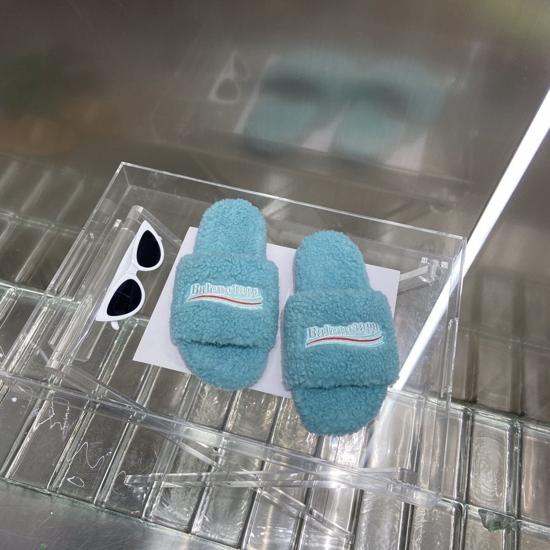 (1:1 replica) Balenciaga Furry Slide Sandal Light Blue For Women