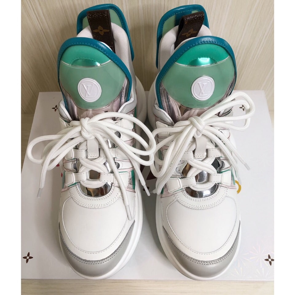 (1:1 replica) Louis Vuitton Women s LV Archlight Sneaker Green For Women LV
