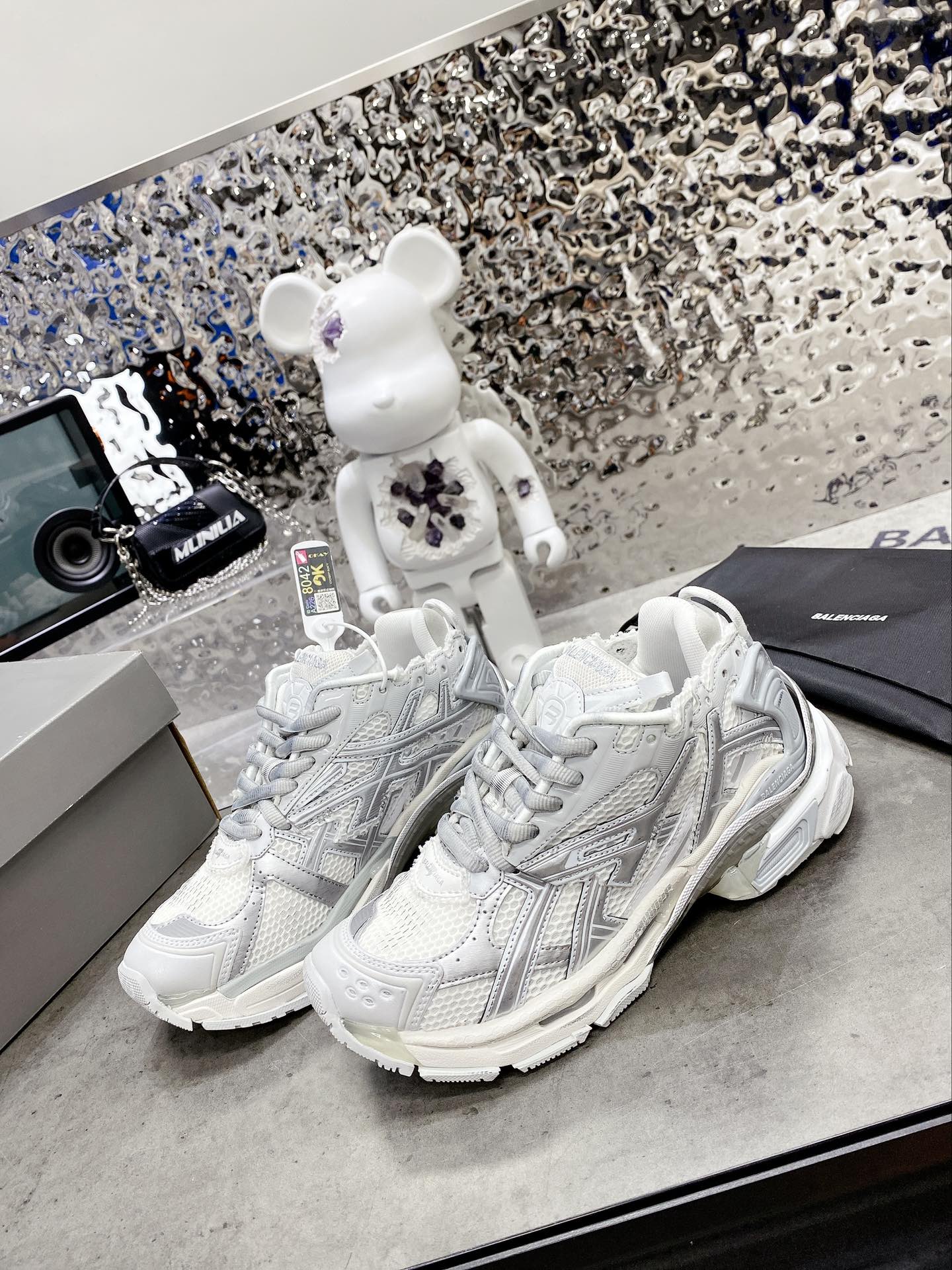 (1:1 replica) Balenciaga Runner Trainers White/Grey For Women