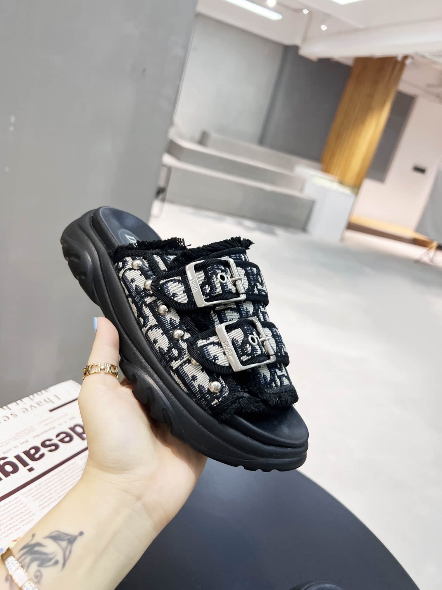 (1:1 replica) Christian Dior Women s D-Wander Slide Black For Women CD