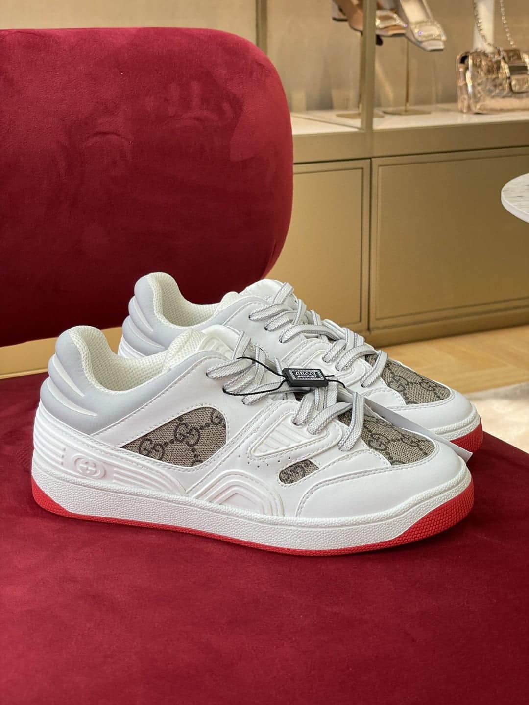 (1:1 replica) Gucci Women s GG Sneaker Gucci Basket Donna White Demetra For Women 700291