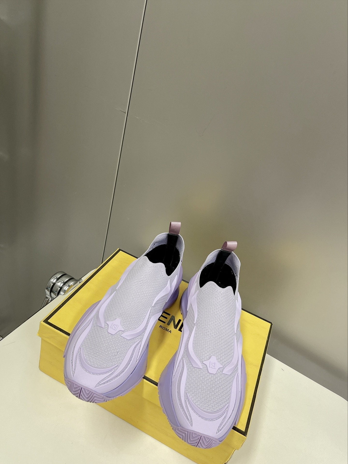 (1:1 replica) Fendi Low Trainers Sneakers Violet For Women