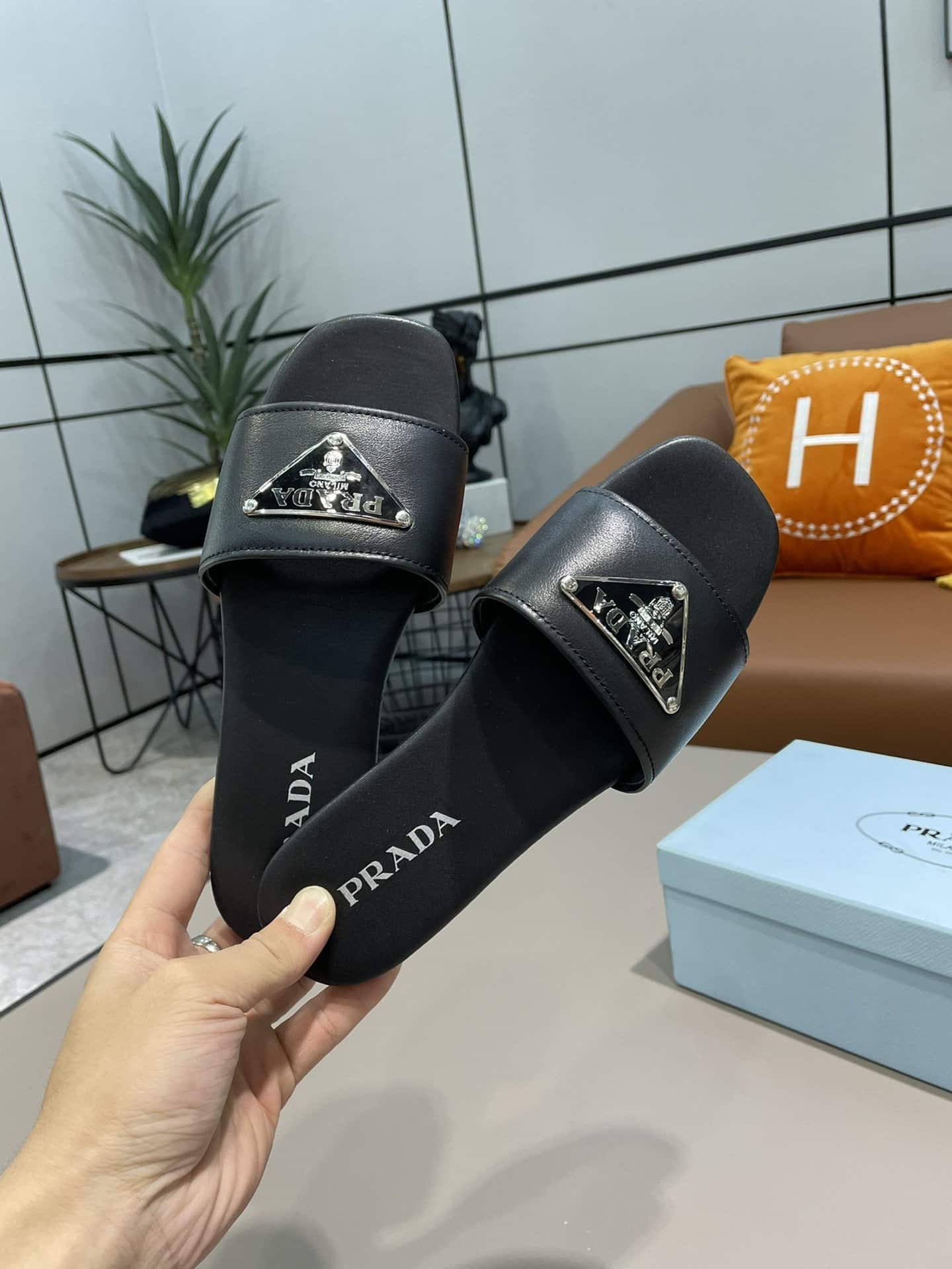(1:1 replica) Prada Saffiano Slides Black For Women 0.4in/10mm PRD 1XX627_053_F0002_F_010