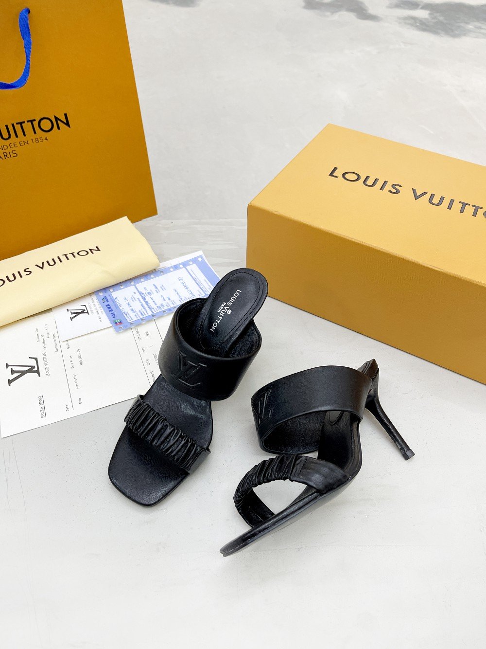 (1:1 replica) Louis Vuitton Women s Drapy Mule Black For Women LV 1AAB5P