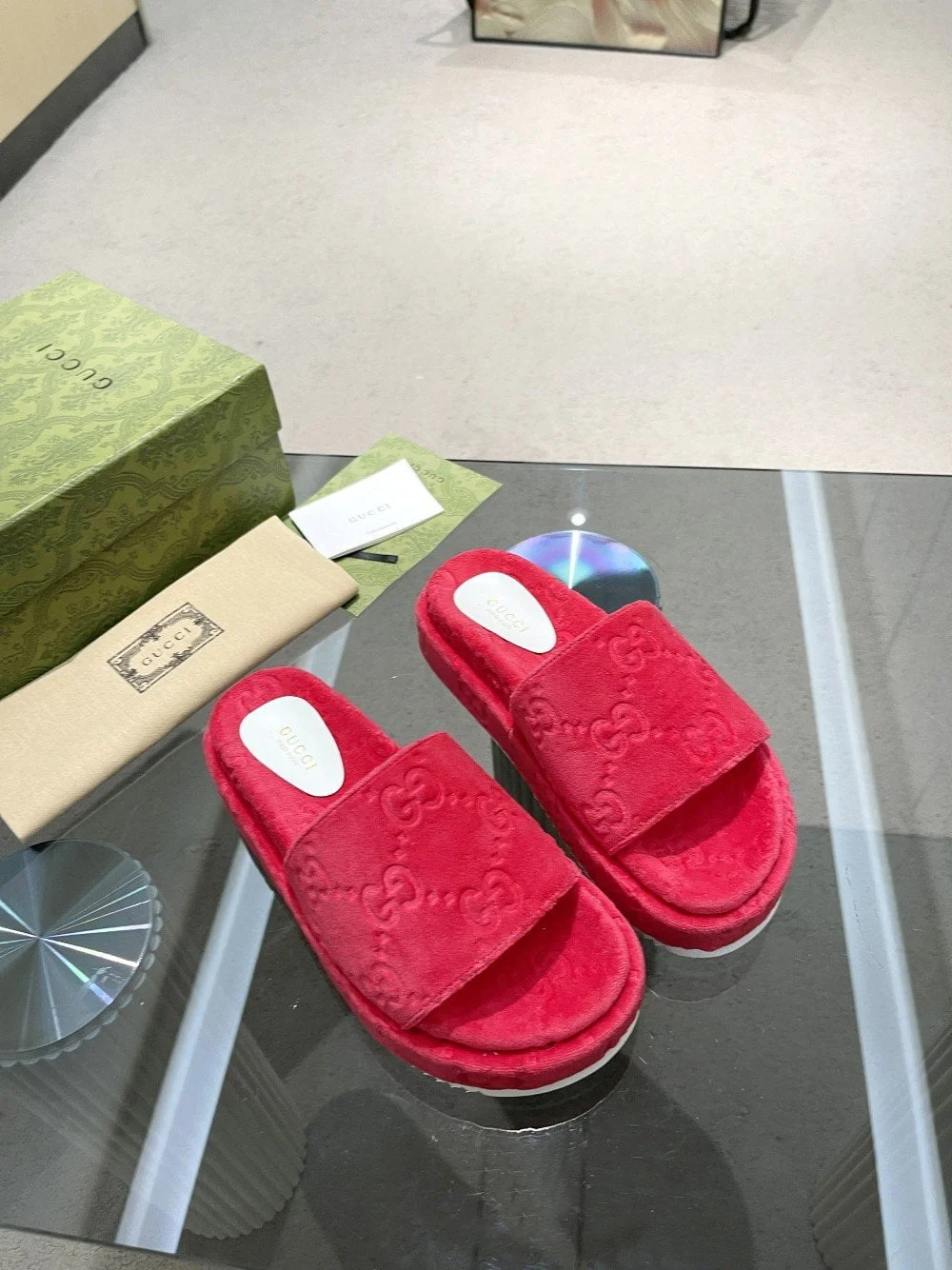 (1:1 replica) Gucci Women s GG Platform Sandal Red For Women GG