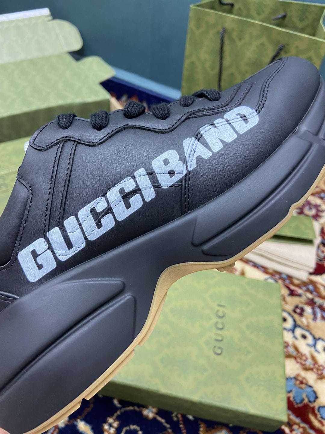 (1:1 replica) Gucci Women s Rhyton Sneakers With Gucci Band Black For Women 599145 DRW00 1000