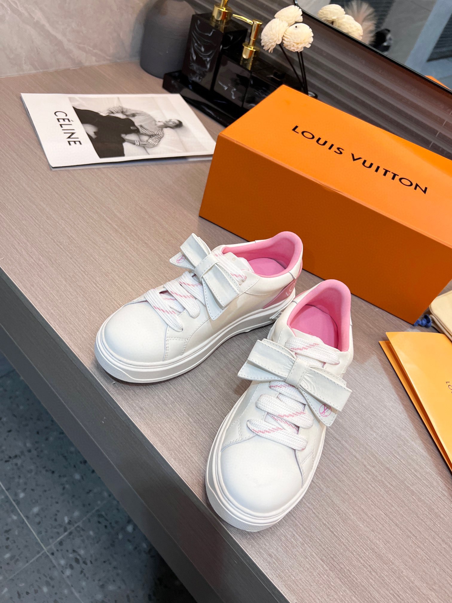 (1:1 replica) Louis Vuitton Women s Time Out Sneaker Pink For Women LV