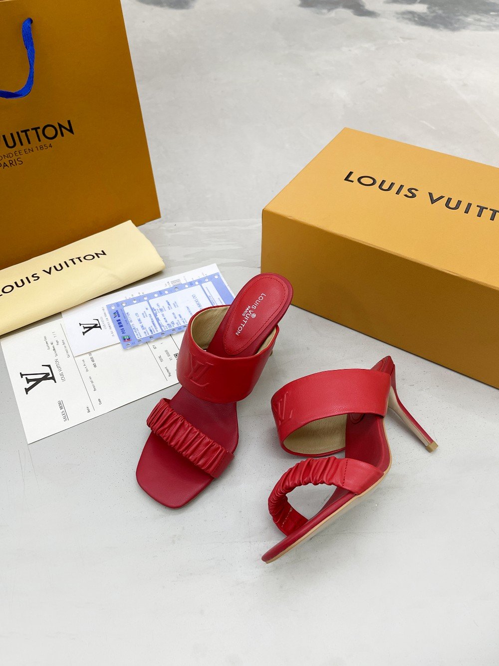 (1:1 replica) Louis Vuitton Women s Drapy Mule Red For Women LV
