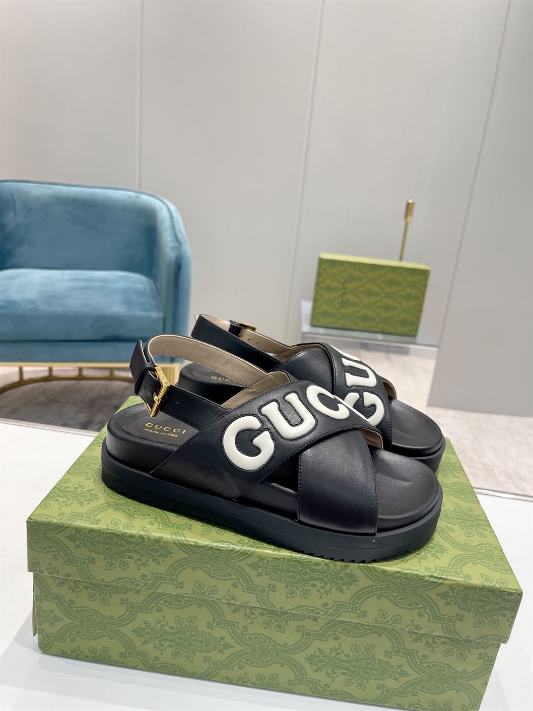(1:1 replica) GUCCI MEN S GUCCI SANDAL BLACK LEATHER GSL009