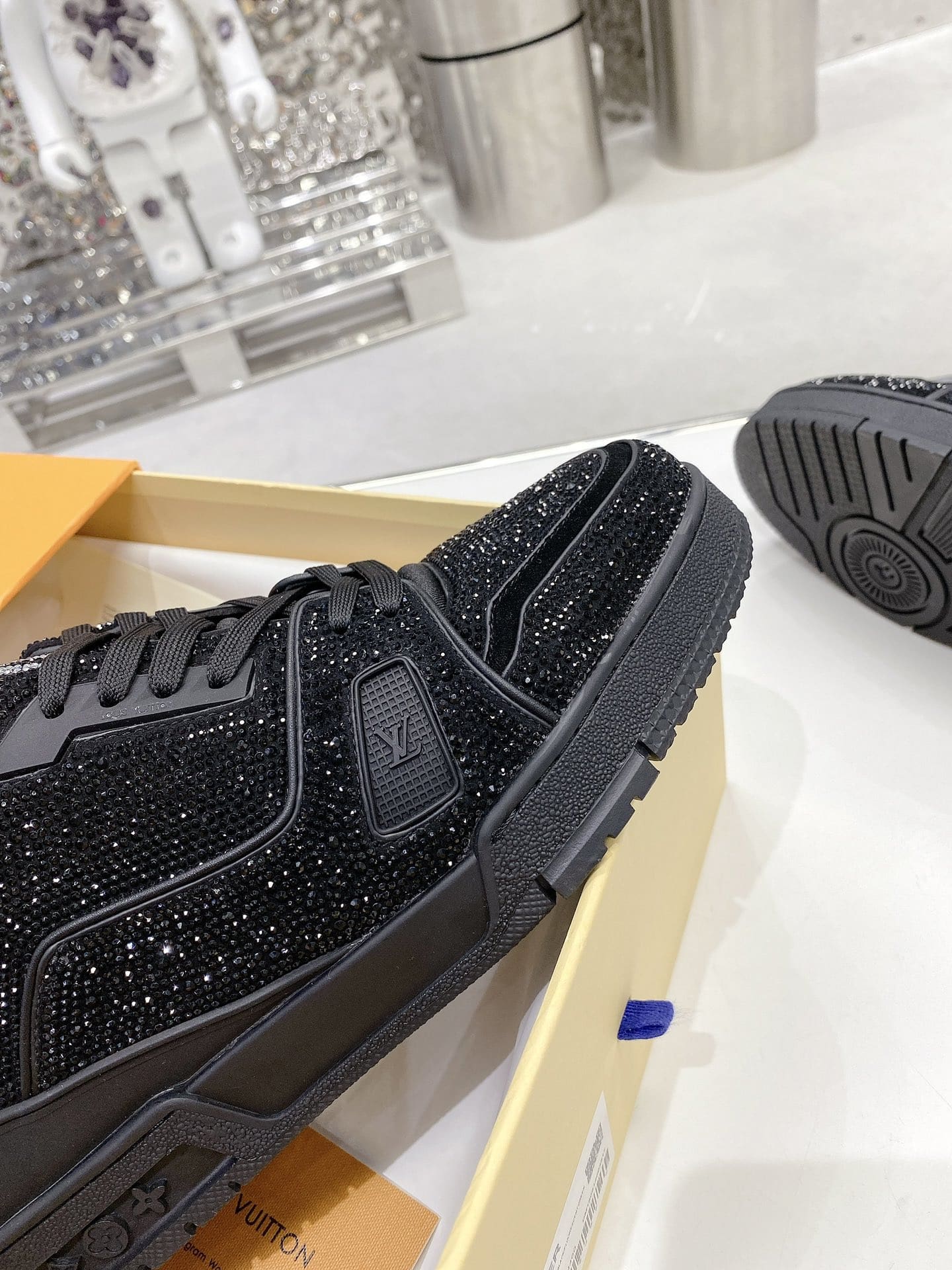 (1:1 replica) Louis Vuitton Women s LV Trainers Black For Women LV
