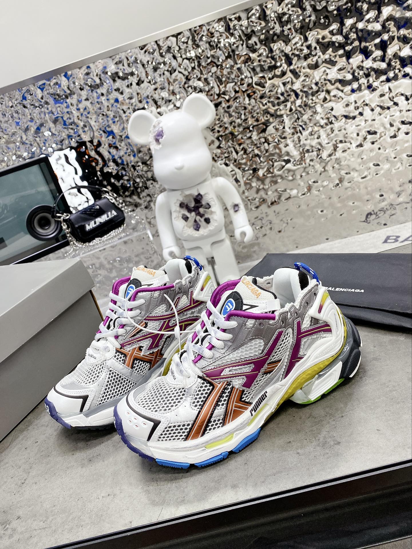 (1:1 replica) Balenciaga Runner Trainers Multicolor For Women 677402W3RB68123