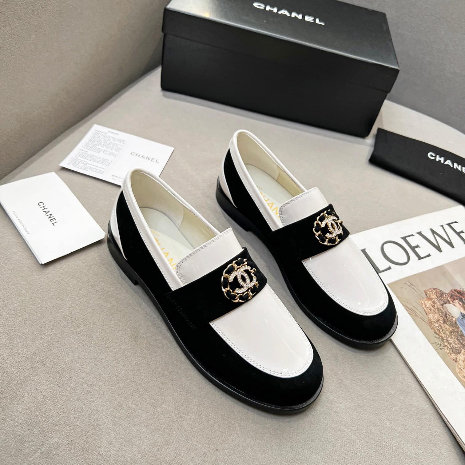 (1:1 replica) Chanel Women s Loafers White And Black For Women G39606 Y56272 K5106