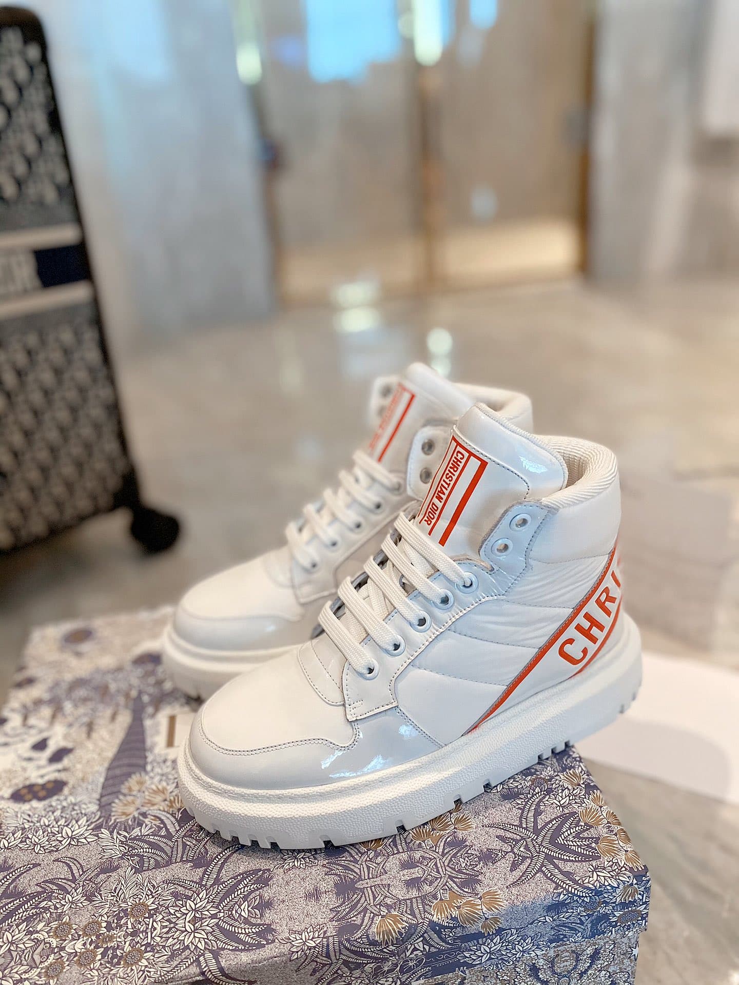 (1:1 replica) Christian Dior D-Player Patent-Trim White/Red For Women CD