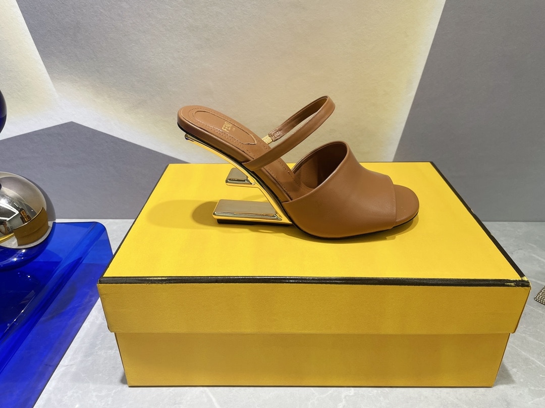 (1:1 replica) Fendi First Brown High-Heeled Sandals For Women 8R8212NA7F148R