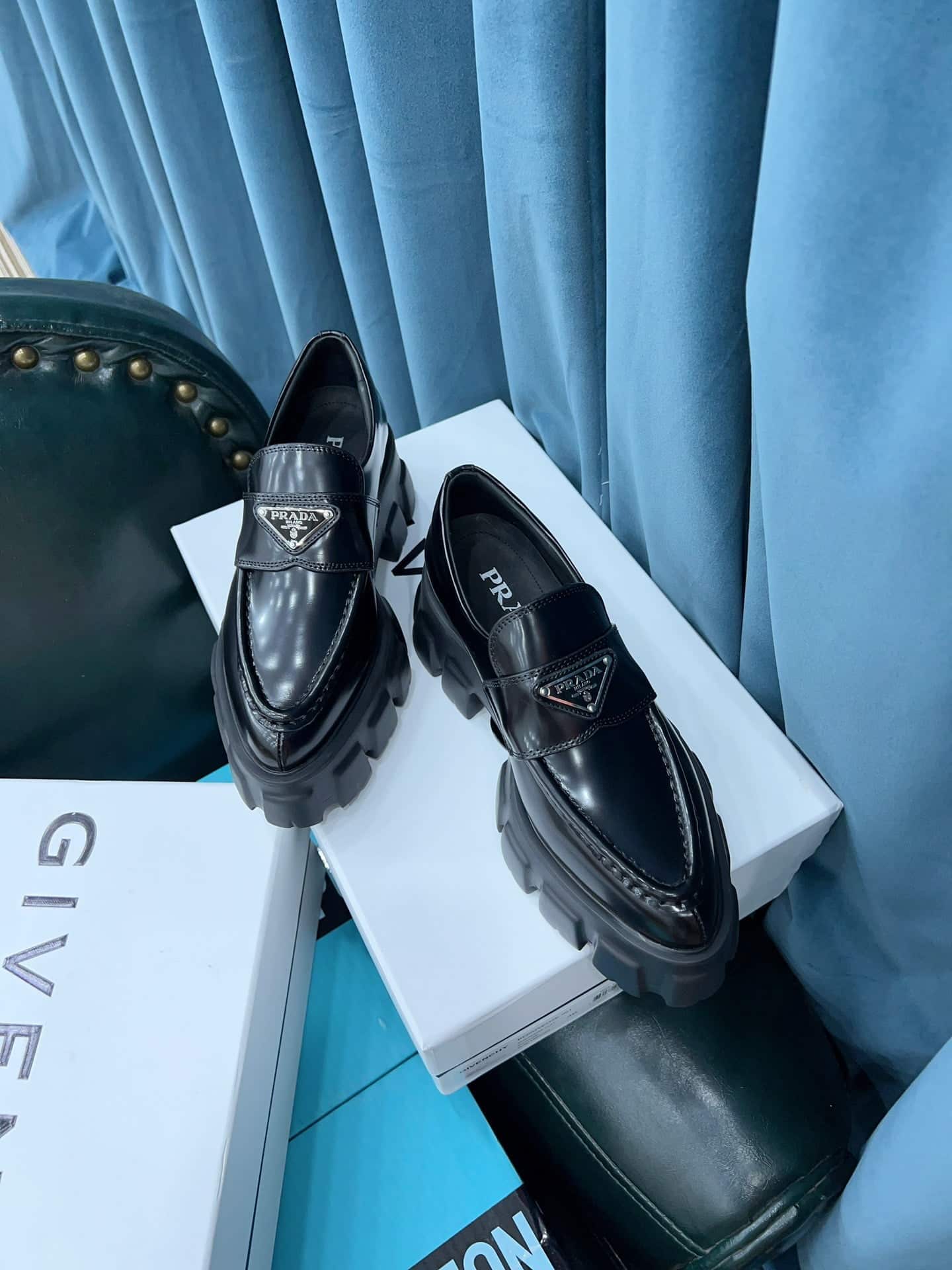 (1:1 replica) Prada Monolith Brushed Loafers Black For Women 2.4in/60mm PRD