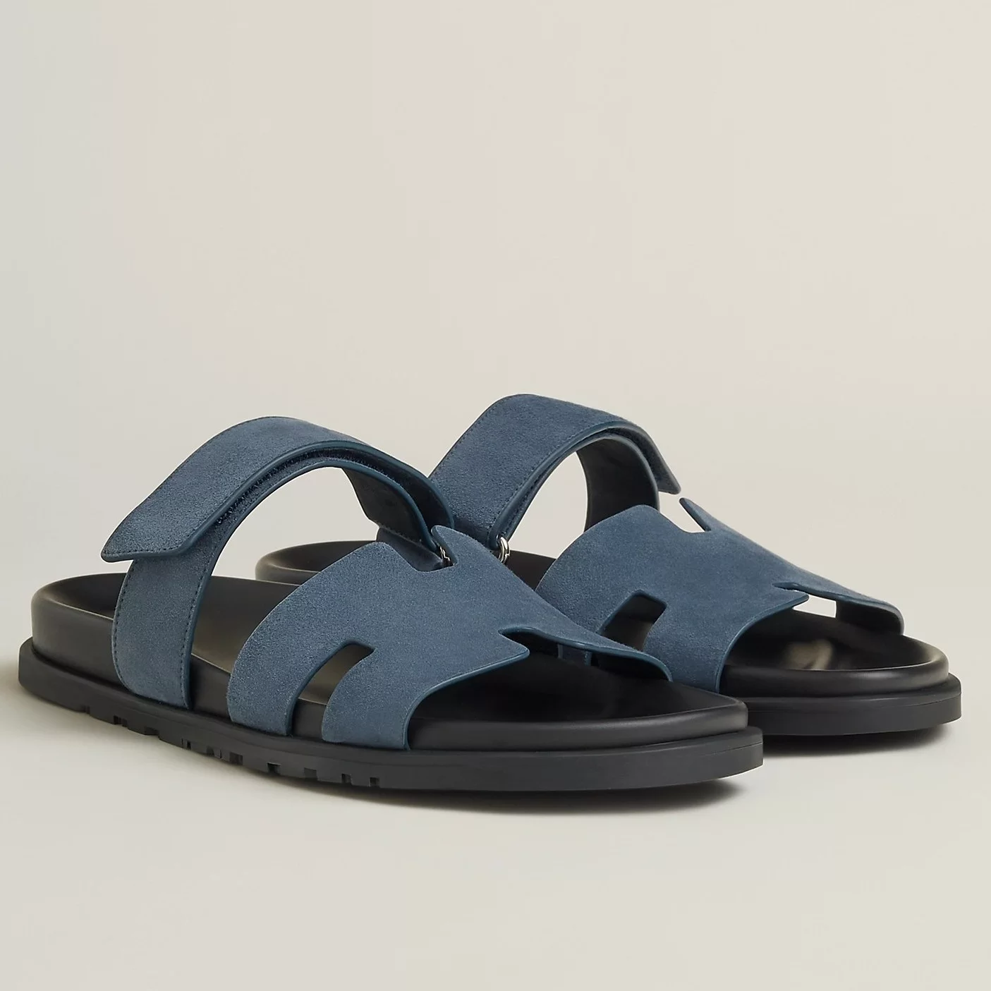 (1:1 replica) HERMES WOMEN S CHYPRE SANDALS IN BLUE SUEDE CALFSKIN HMSD013